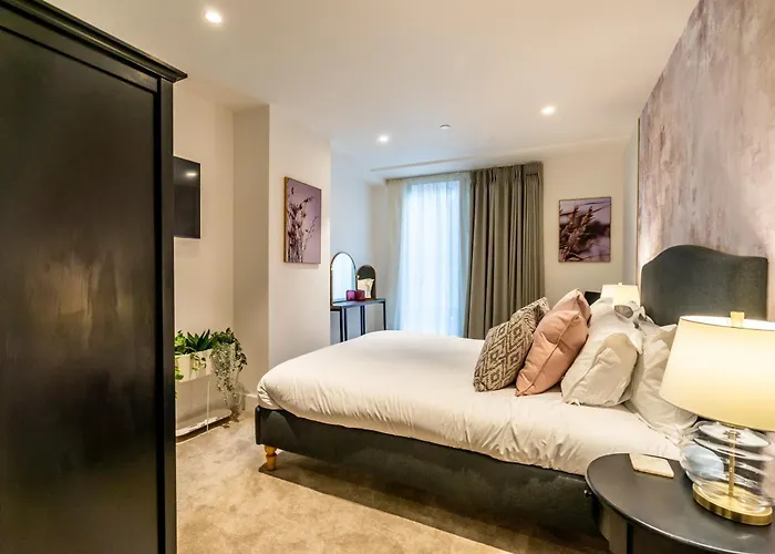 112 @ Ryedale House *